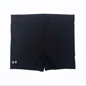 4/$20 UNDER ARMOUR Shorts - Size Medium